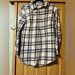Tyler Boe top, size medium, GUC.
